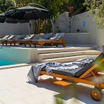 Forest Bay Pula