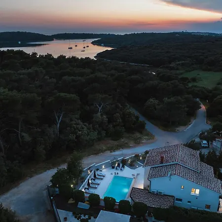 Forest Bay Semesterbostad *